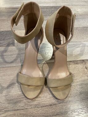 Delicious Strappy Ankle-Heel Sandals in Tan